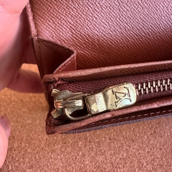 Louis Vuitton Monogram Porte-Monnaie Tresor Wallet - Picture 10 of 14